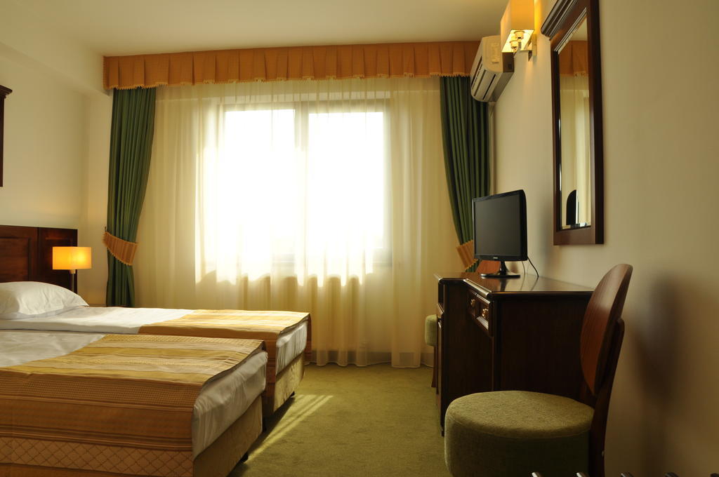 Hotel Residenz Suceava Экстерьер фото